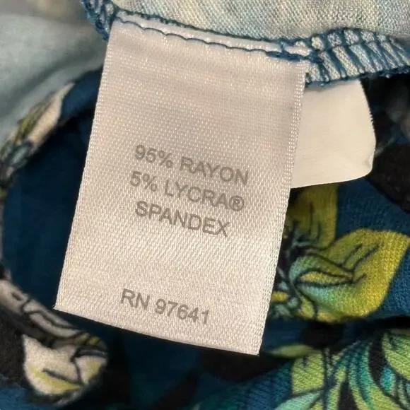 J Jill Wearever Collection Womens Floral Knit Stretch 3/4 Sleeve Blue Top NWT M - Picture 15 of 16